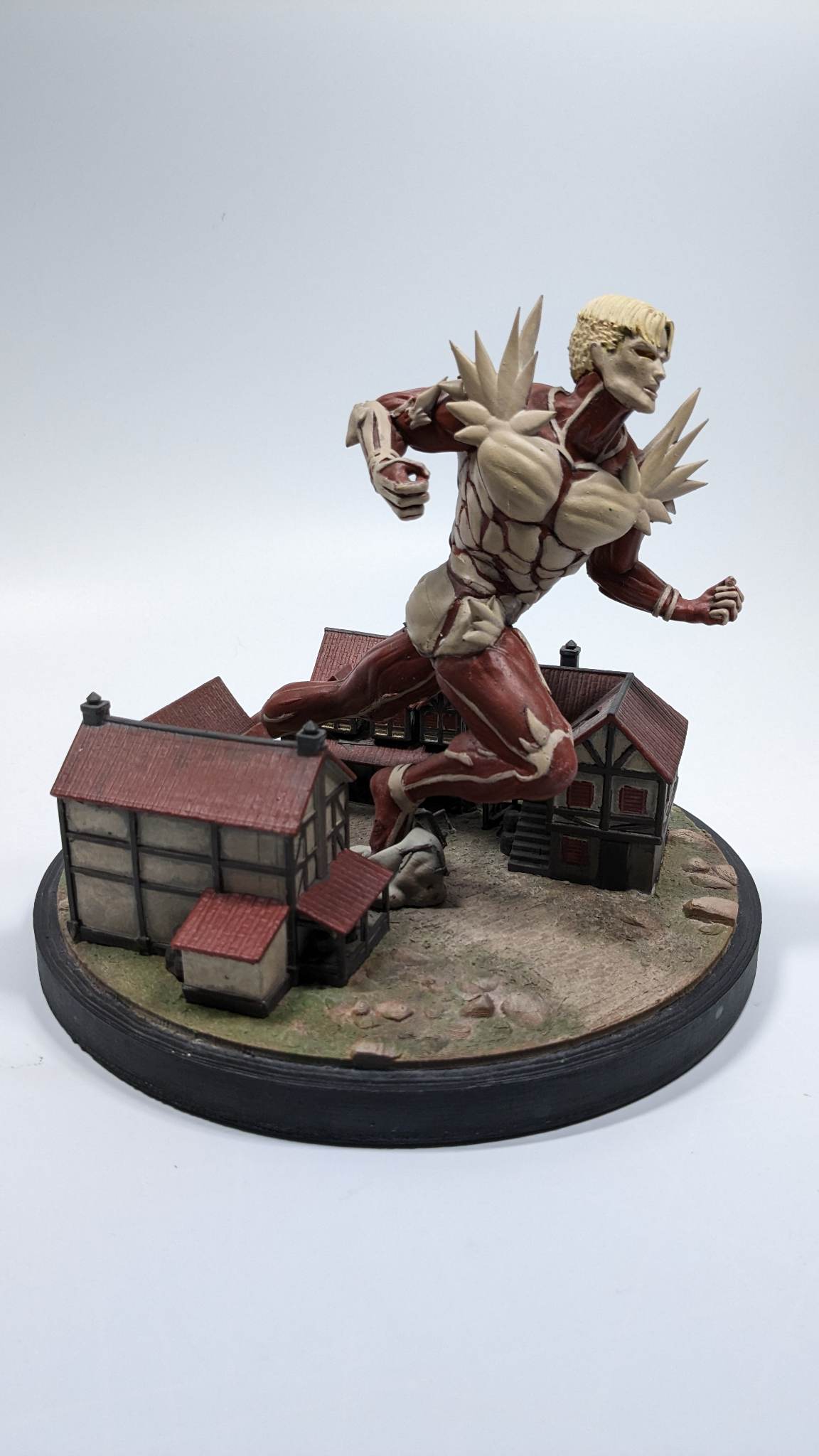 Attack on Titan Armored Reiner Figurine