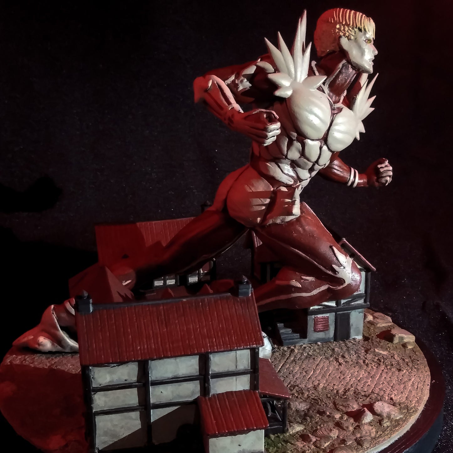 Attack on Titan Armored Reiner Figure